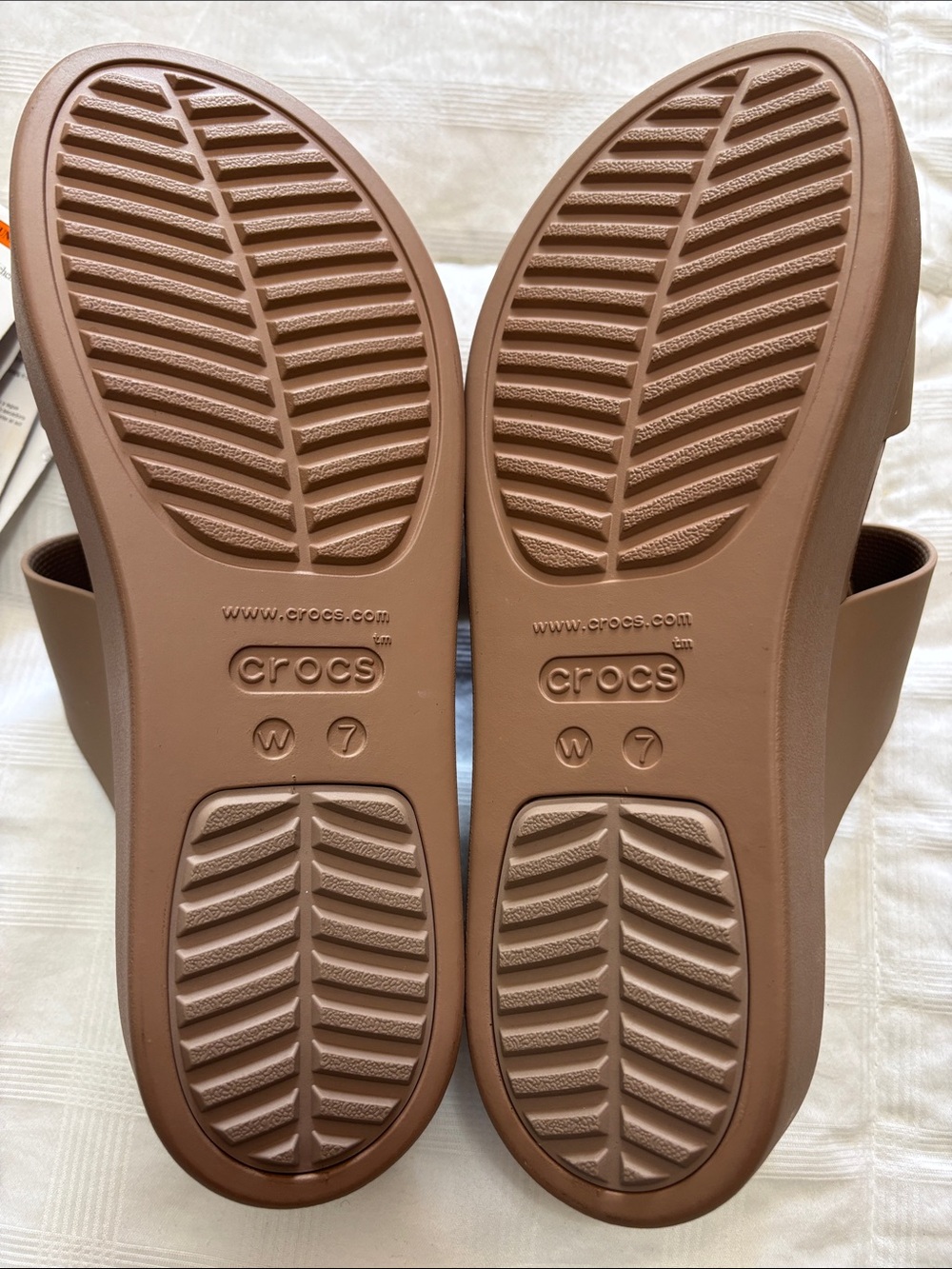 NWT CROCS Brooklyn Buckle Platform Slide - Tan size 7 - Picture 4 of 4